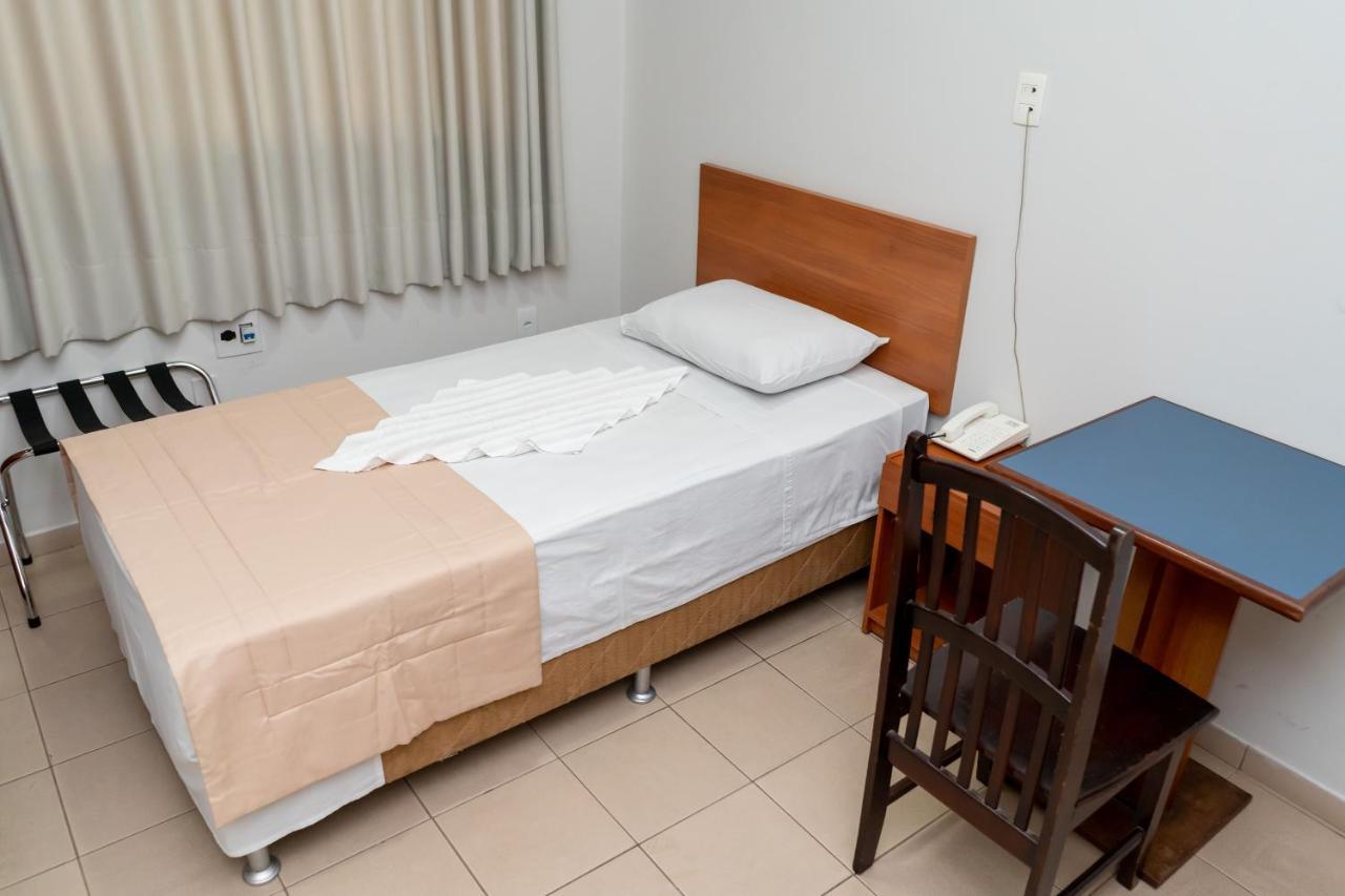 Bandeirantes Hotel Cuiabá Esterno foto